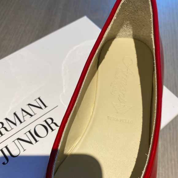 Armani Junior Girls patent dress shoes in red sz32 - Picture 3 of 5